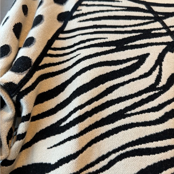 Marc by Marc Jacobs Animal Print Sweatshirt size M - Picture 2 of 4